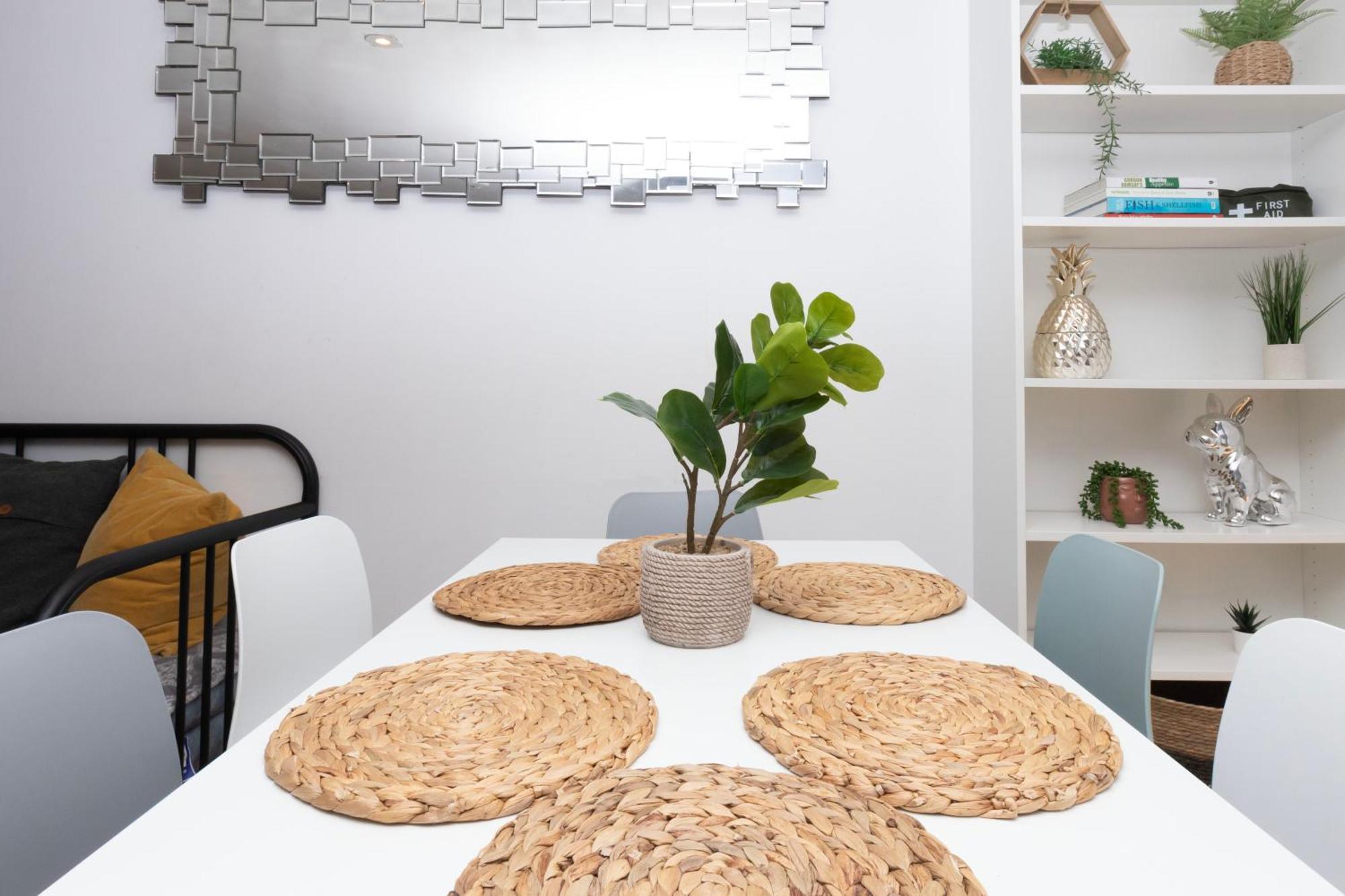 Cosy Ground Floor Apartment ลอนดอน ภายนอก รูปภาพ