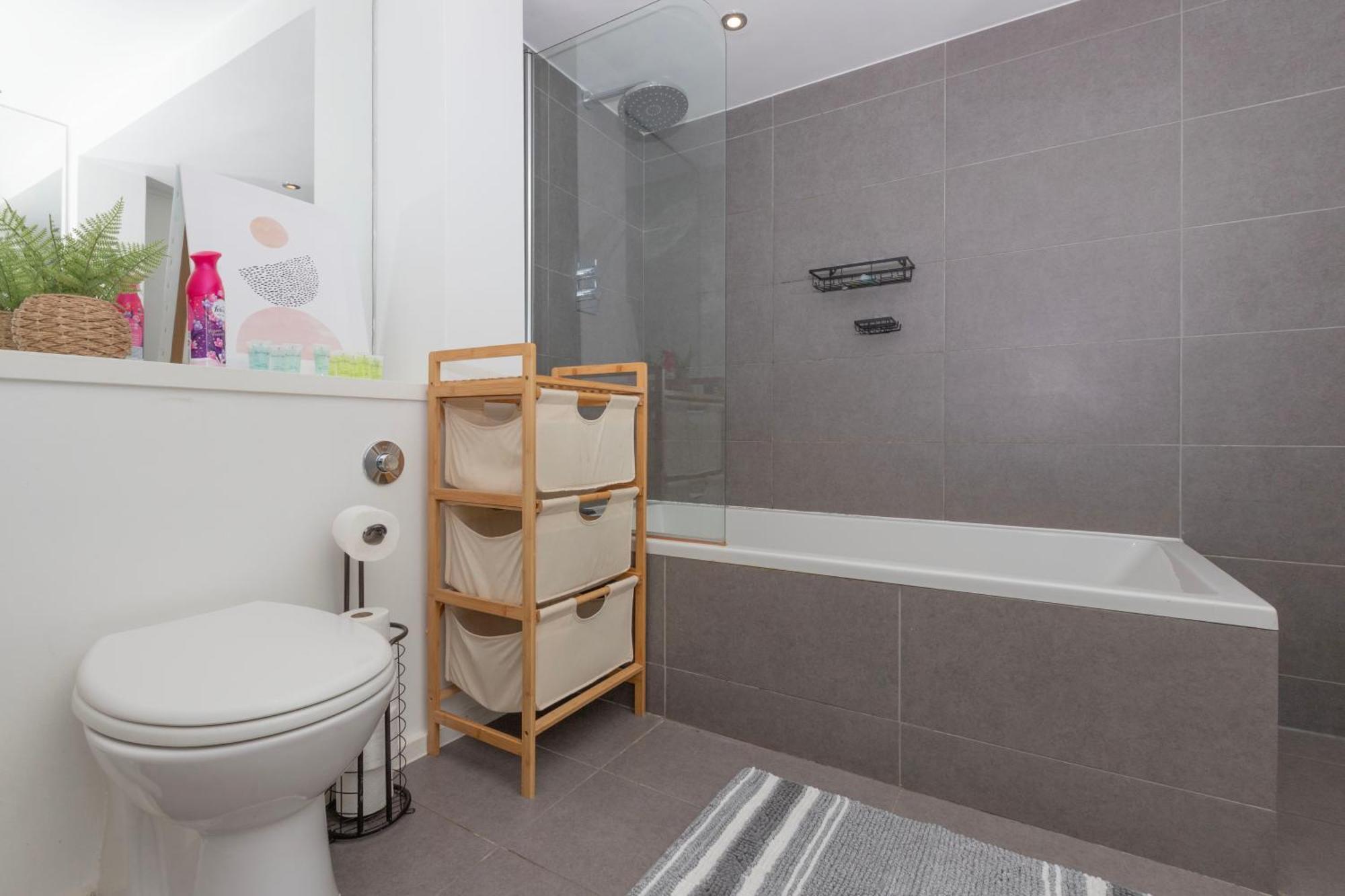 Cosy Ground Floor Apartment ลอนดอน ภายนอก รูปภาพ
