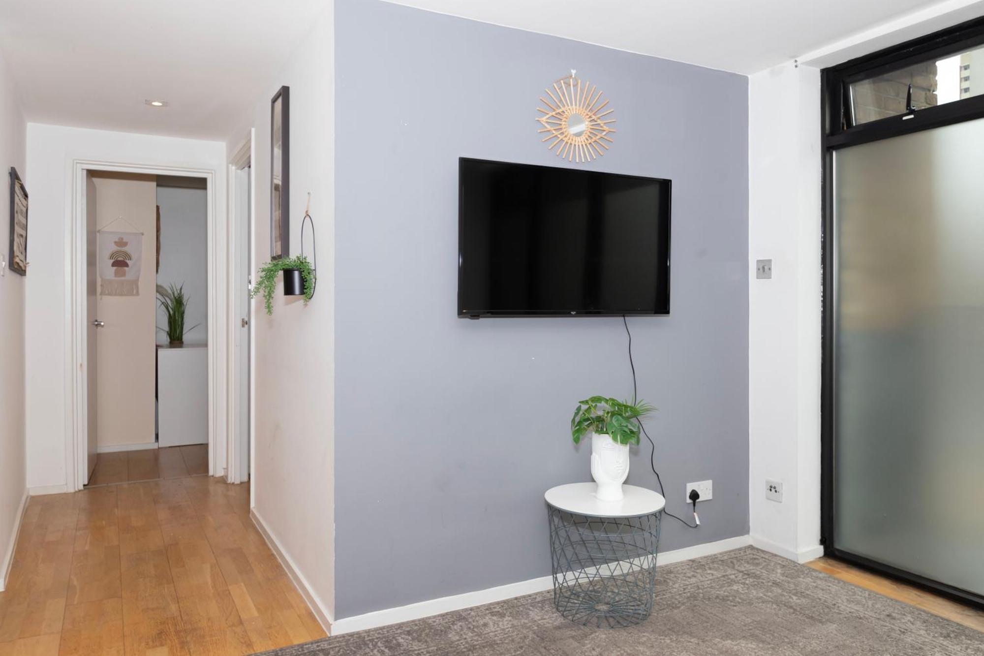 Cosy Ground Floor Apartment ลอนดอน ภายนอก รูปภาพ