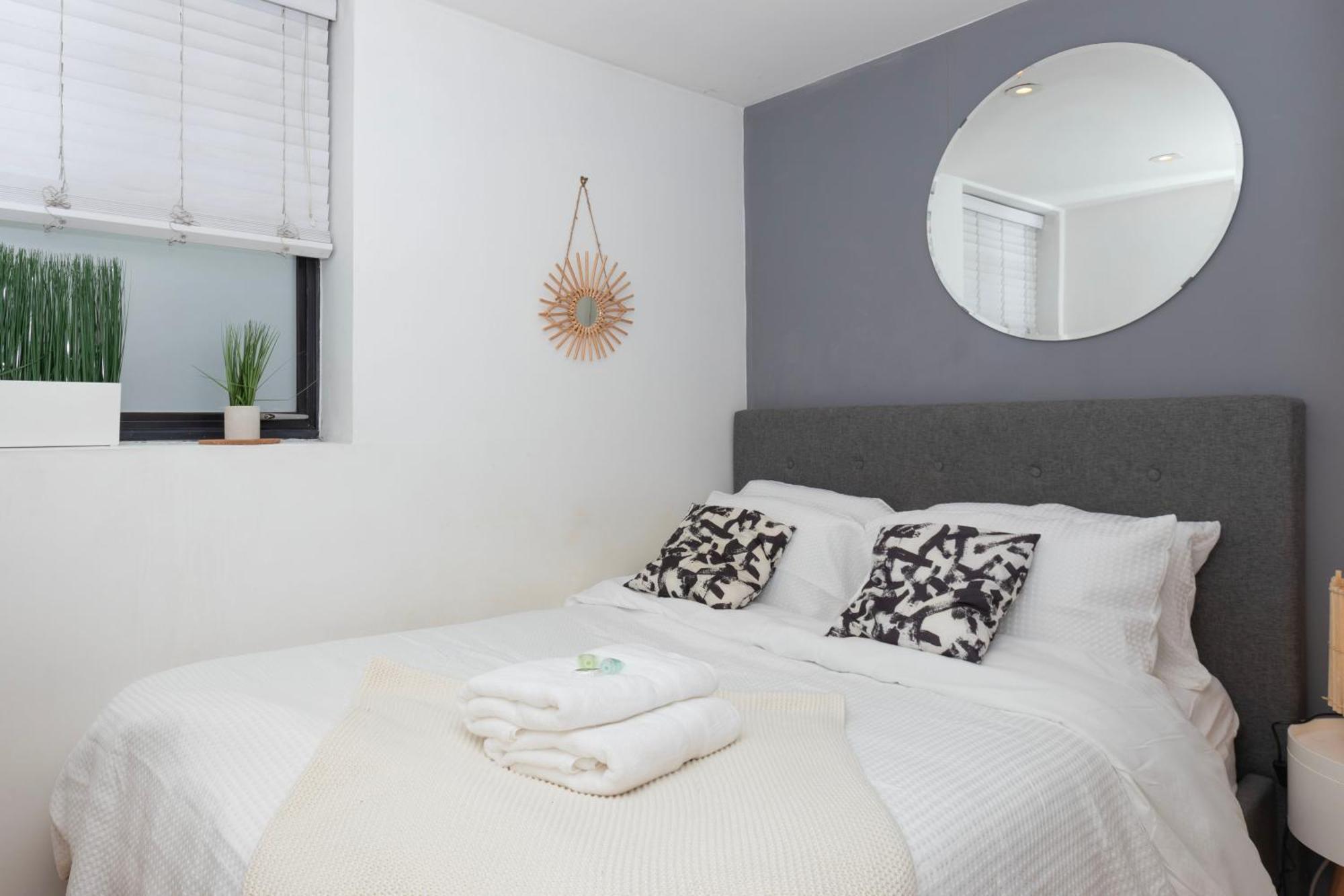 Cosy Ground Floor Apartment ลอนดอน ภายนอก รูปภาพ