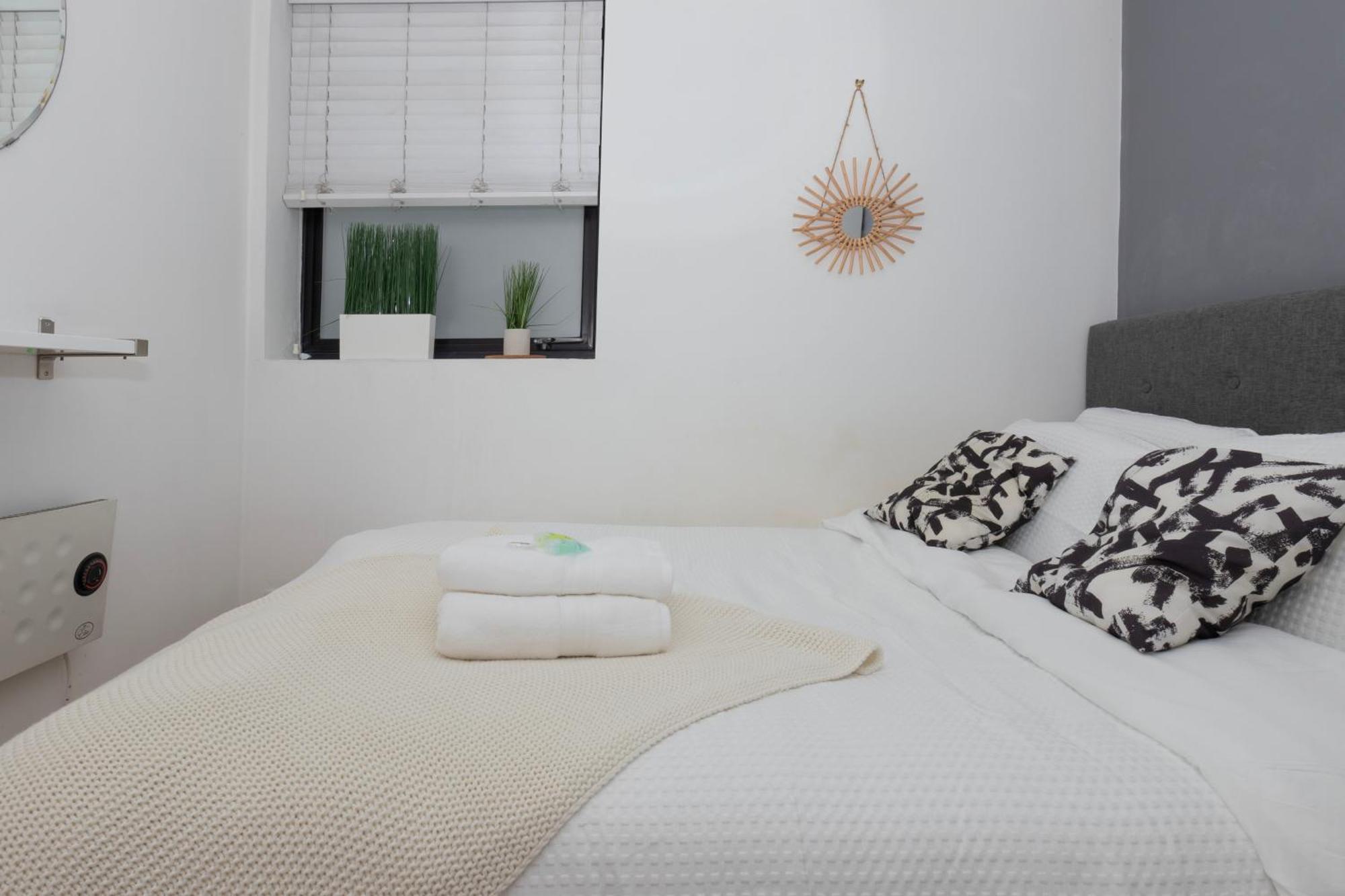 Cosy Ground Floor Apartment ลอนดอน ภายนอก รูปภาพ