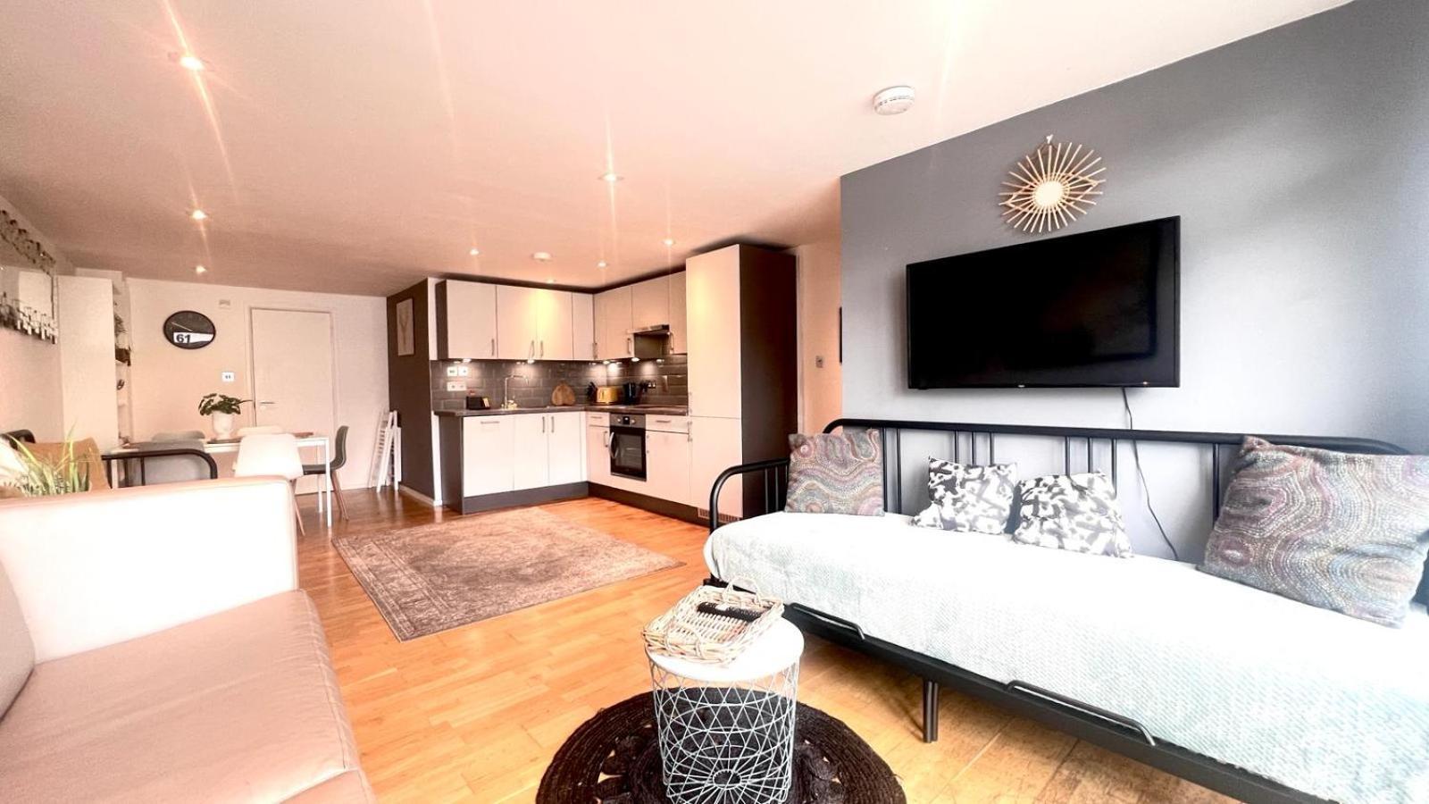 Cosy Ground Floor Apartment ลอนดอน ภายนอก รูปภาพ